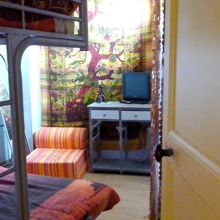 House With 3 Bedrooms In Merslesbains 200 M From The Beach Casa de Férias